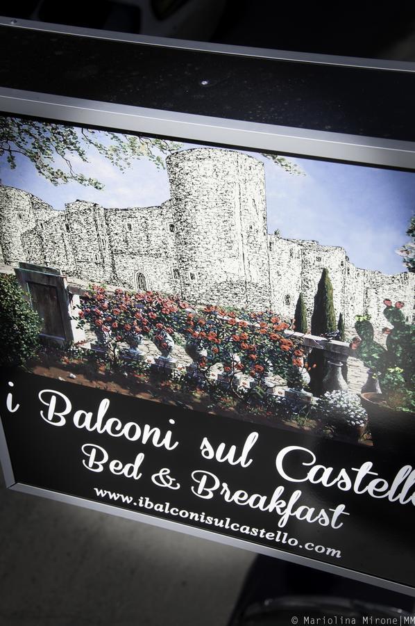 カターニア I Balconi Sul Castello Bed & Breakfast エクステリア 写真